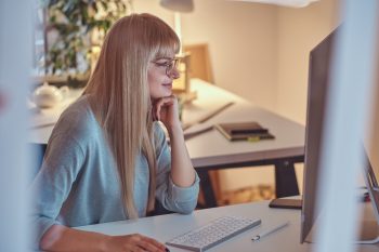 attractive-woman-is-working-on-computer-69DDGQC-scaled.jpg attractive-woman-is-working-on-computer-69DDGQC-scaled.jpg